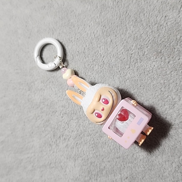 Cute Labubu Keychain - Picture 4 of 4